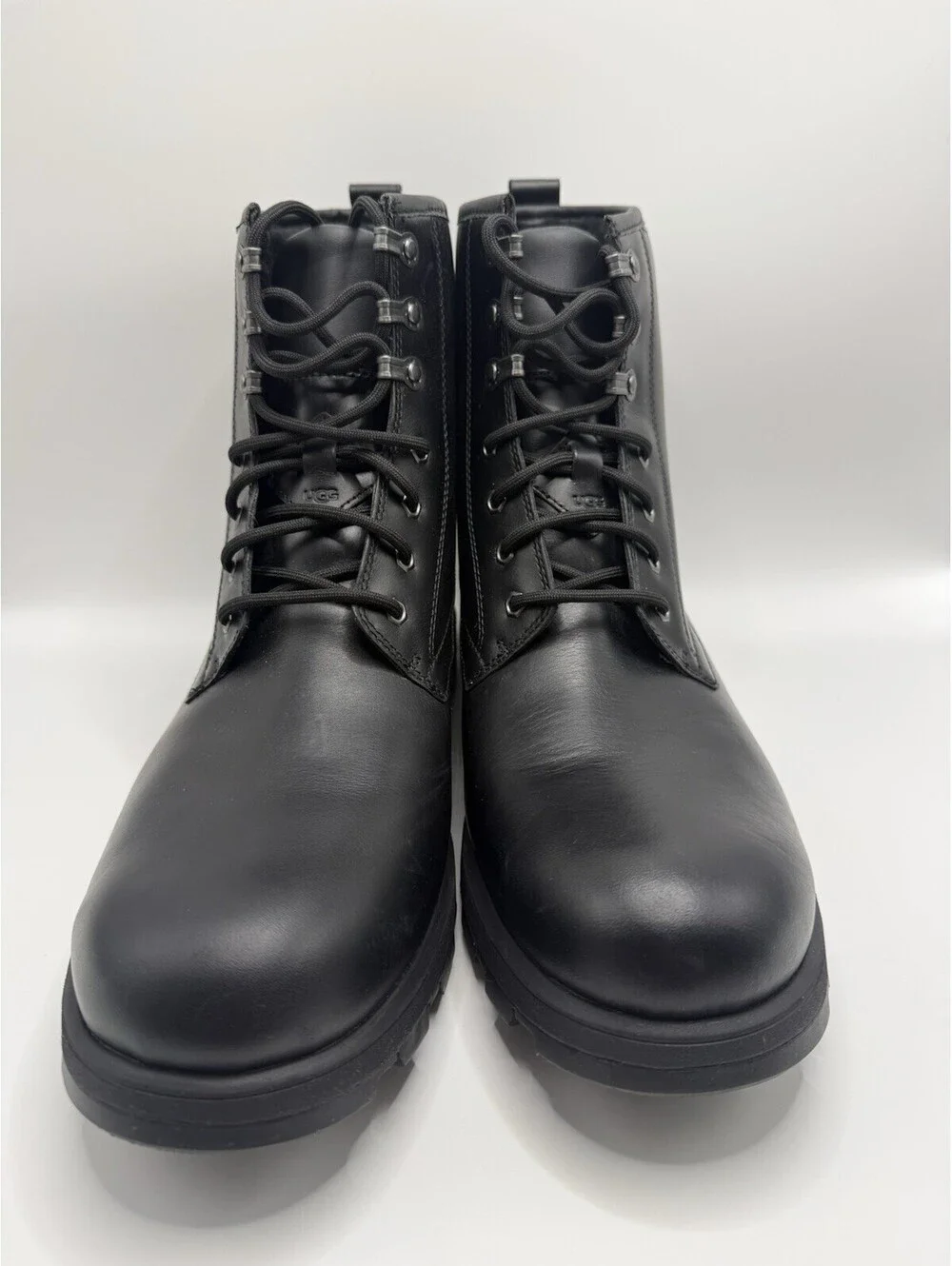 UGG men’s black